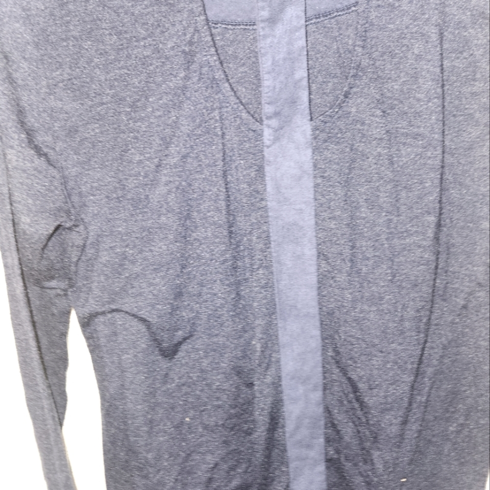 * Medium Dark Blue Le Lis Top
